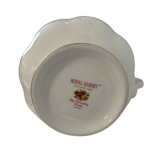 Royal Albert Old Country Roses Bone China Pitcher With Gold Trim Floral Design M - Picture 5 of 5